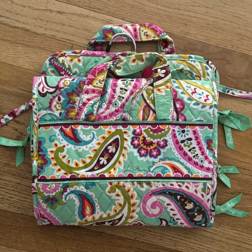 Vera Bradley Multicolor Paisley travel toiletry makeup Organizer folds & hangs